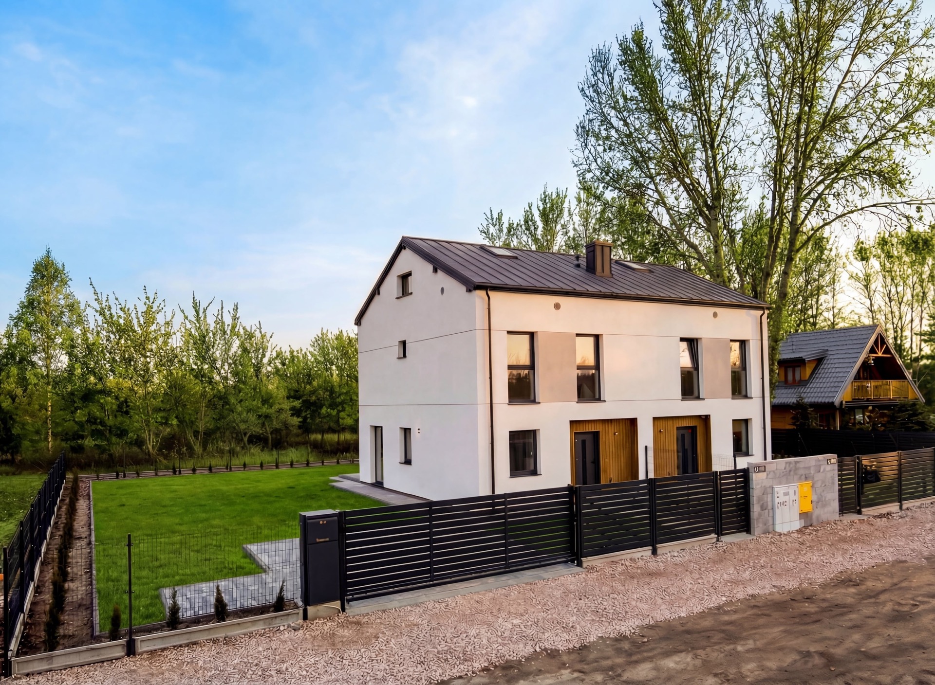 Dom — widok z przodu